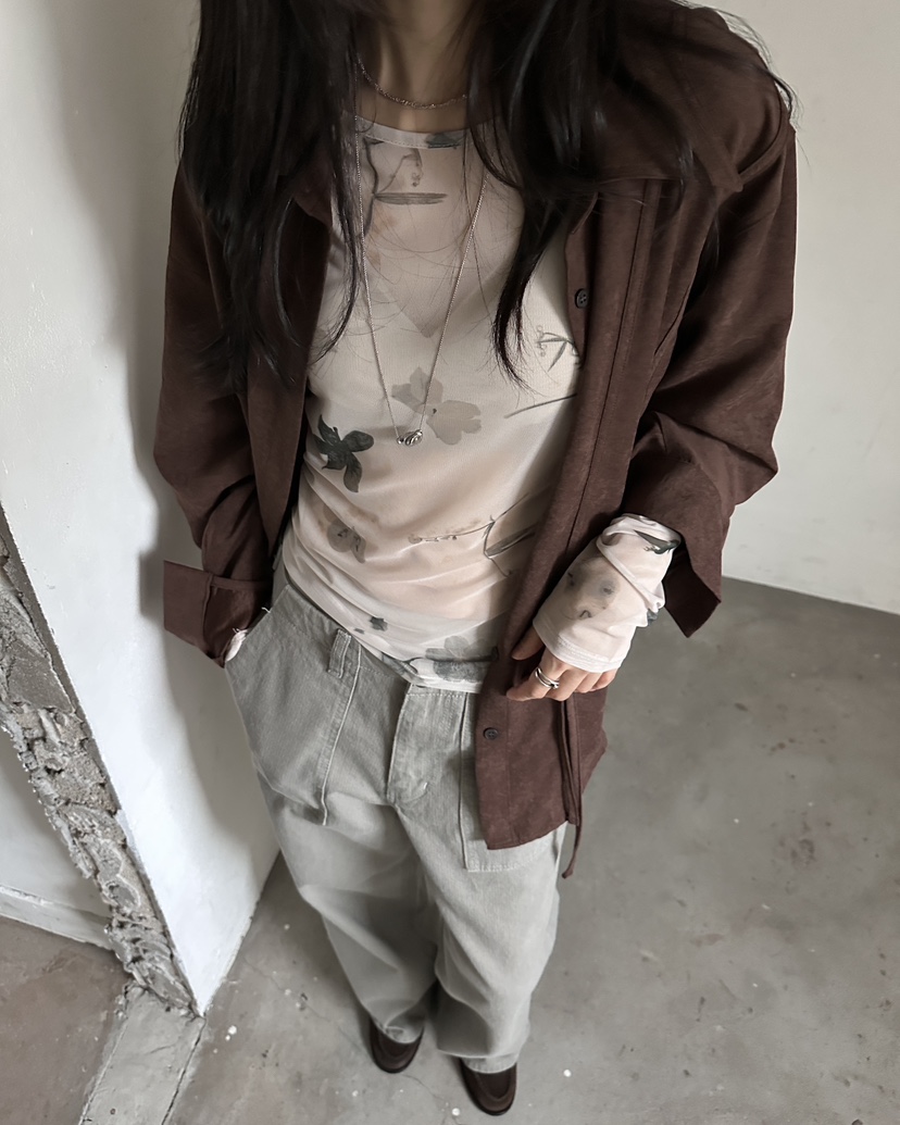 HOWDY/FACT THE NERD韓國直郵女裝新品真品襯衫蕾絲衫絲帶HOWDY/FACT THE NERD襯衫/蕾絲衫