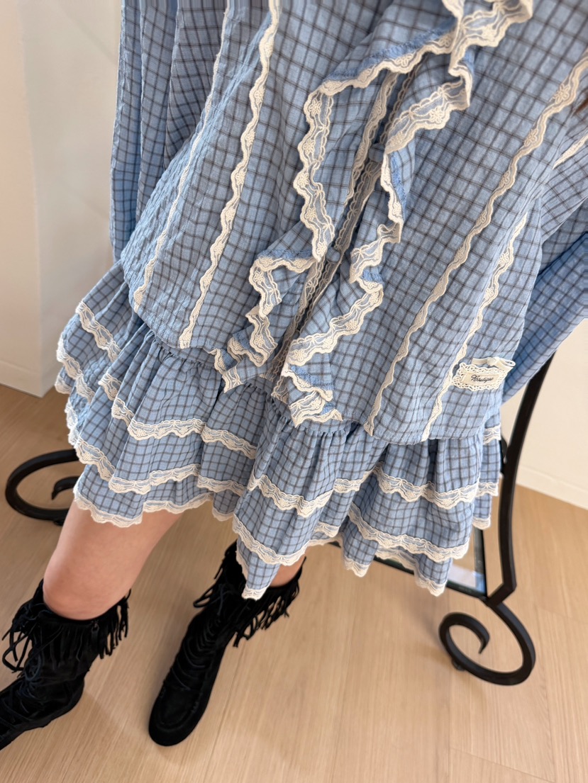BOUTIQUE-L東大門直郵女士新品時尚真品人氣熱賣襯衫蕾絲衫BOUTIQUE-L襯衫/蕾絲衫