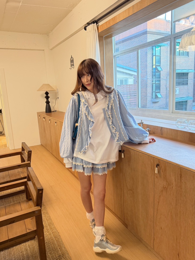 BOUTIQUE-L東大門直郵女士新品時尚真品人氣熱賣襯衫蕾絲衫BOUTIQUE-L襯衫/蕾絲衫