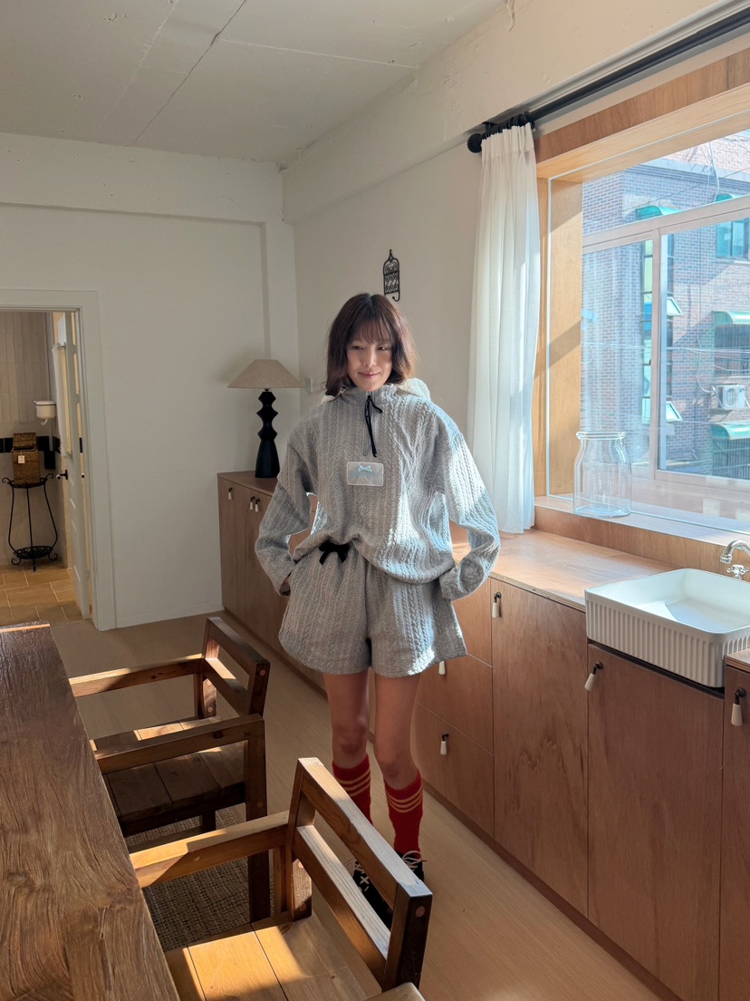 BOUTIQUE-L東大門代購女士新款人氣真品熱賣推薦休閑衛衣BOUTIQUE-L衛衣