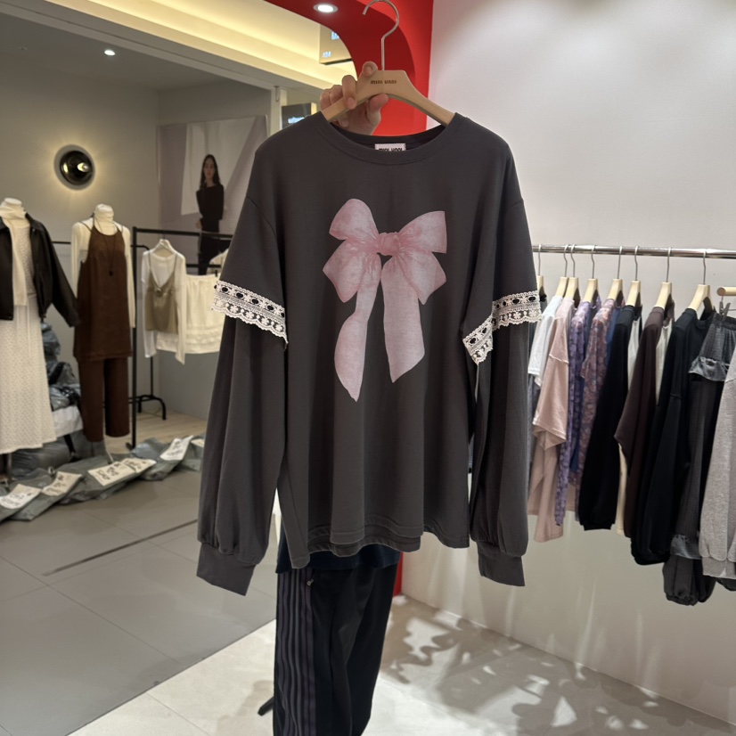 MINI UNNI韓國直郵女裝新款推薦熱賣時尚長袖T恤假兩件絲帶MINI UNNI長袖T恤圖色2
