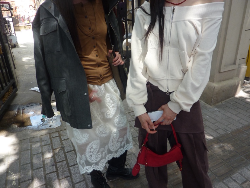 MURMUR韓國代購女裝新款休閑時尚熱賣人氣職業衛衣兔子拉鏈MURMUR衛衣
