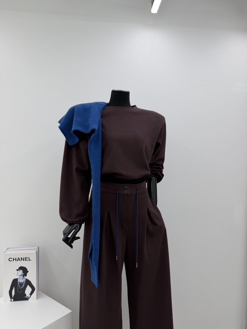 RED-A韓國代購女士新品熱賣推薦真品職業休閑時尚人氣衛衣RED-A衛衣圖色1
