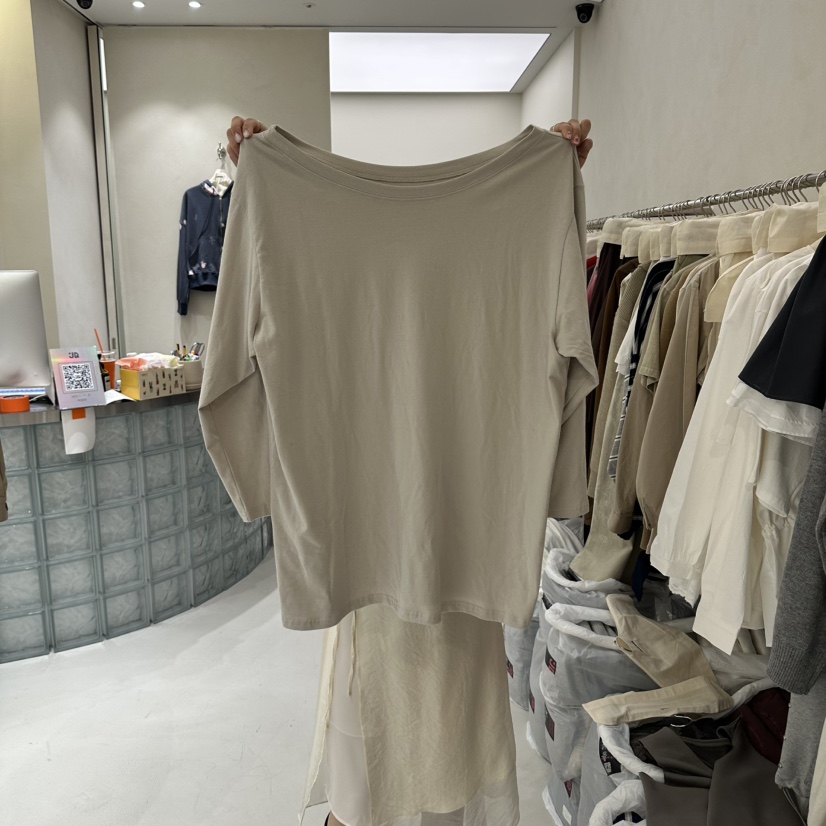 JUDYQUE韓國直郵女裝新款人氣時尚休閑熱賣真品長袖T恤船領JUDYQUE長袖T恤圖色1