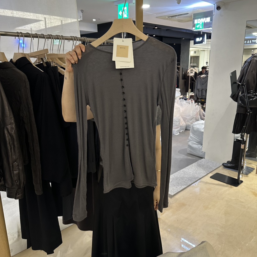 KOIVUE韓國直郵女士新品人氣真品時尚熱賣休閑推薦長袖T恤KOIVUE長袖T恤圖色2墨