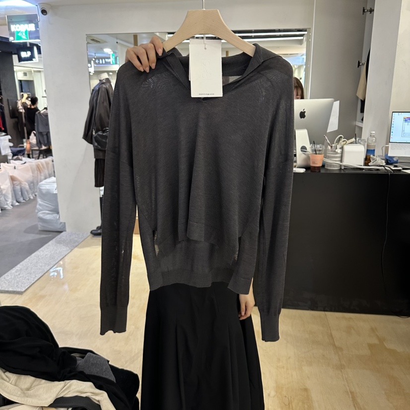 KOIVUE東大門直郵女裝新品時尚真品人氣熱賣推薦休閑長袖T恤KOIVUE長袖T恤圖色2墨色