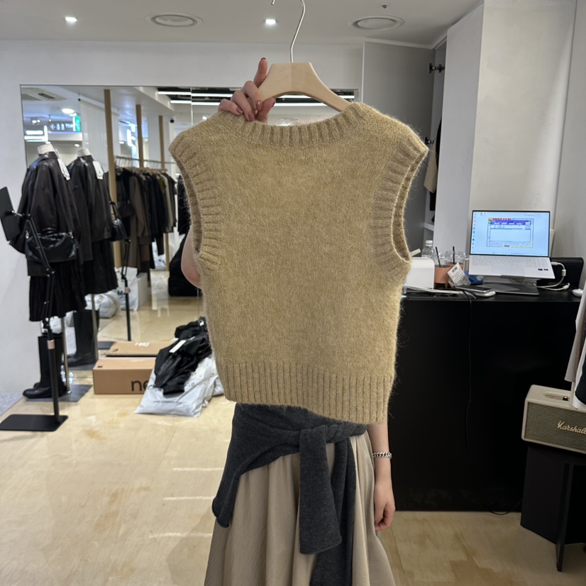 KOIVUE東大門實拍女裝新品人氣時尚熱賣休閑推薦吊帶背心KOIVUE吊帶/背心