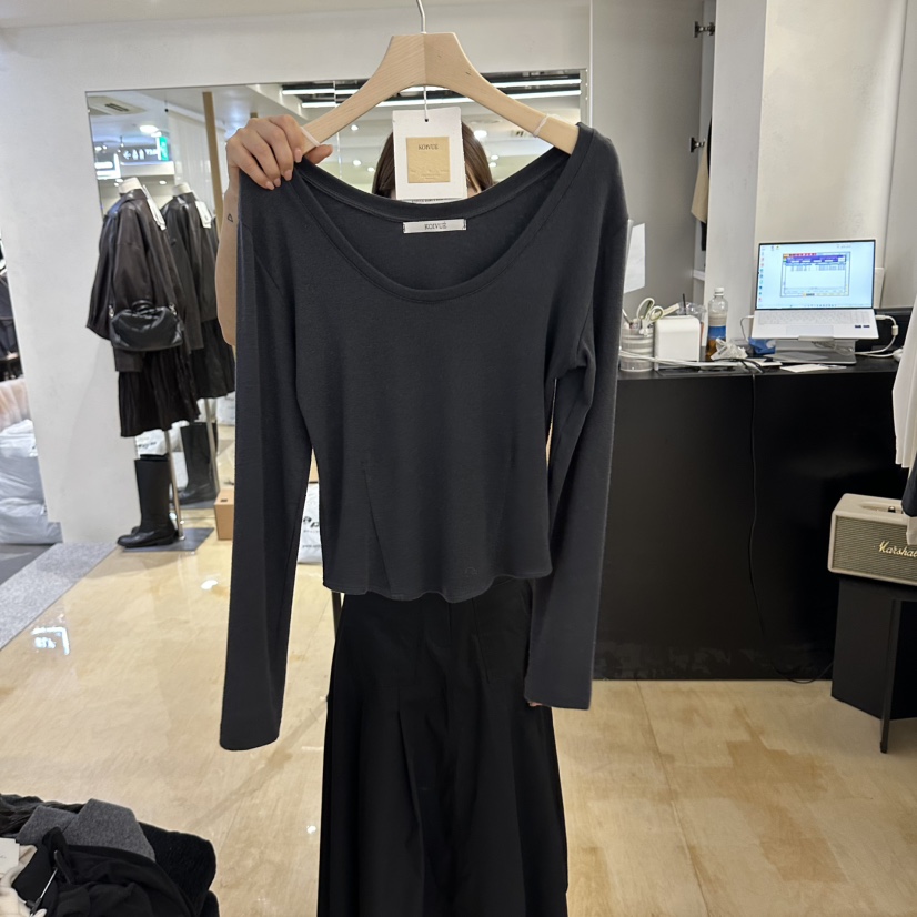 KOIVUE韓國直郵女士新品真品休閑時尚熱賣人氣推薦長袖T恤KOIVUE長袖T恤圖色3墨色