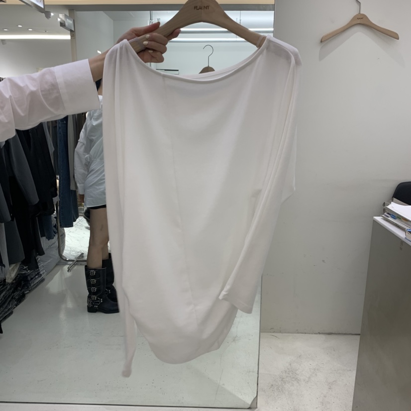 FLAUNT韓國代購女士新款休閑時尚人氣熱賣推薦長袖T恤不對稱FLAUNT長袖T恤圖色2