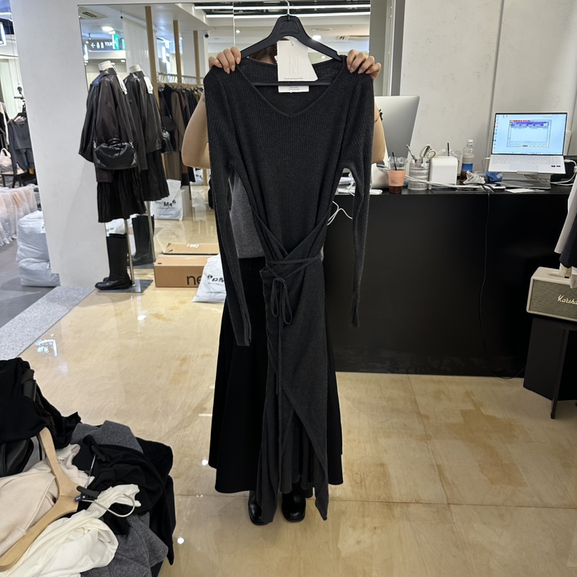 KOIVUE東大門直郵女士新品真品休閑人氣熱賣推薦連衣裙OPSKOIVUE連衣裙圖色2墨色