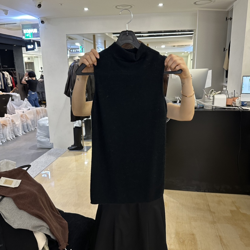 KOIVUE韓國直郵女裝新款真品人氣休閑推薦熱賣時尚吊帶背心KOIVUE吊帶/背心圖色3黑色