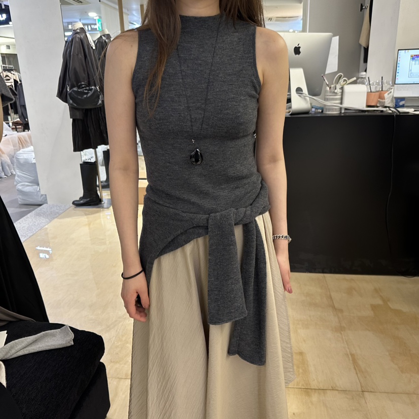 KOIVUE韓國直郵女裝新款真品人氣休閑推薦熱賣時尚吊帶背心KOIVUE吊帶/背心圖色4墨色