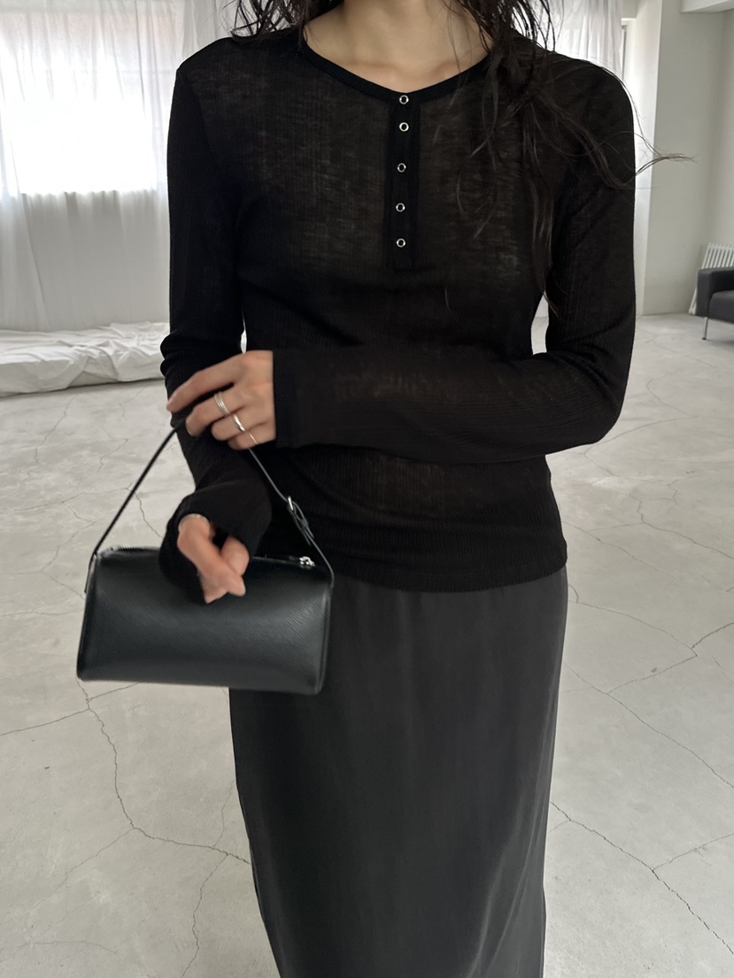 LE VASE韓國代購女裝新款休閑人氣真品推薦時尚熱賣長袖T恤LE VASE長袖T恤圖色2