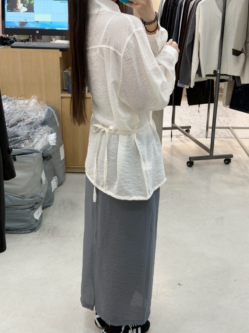 THE EYL東大門實拍女裝新品真品時尚推薦熱賣襯衫蕾絲衫THE EYL襯衫/蕾絲衫