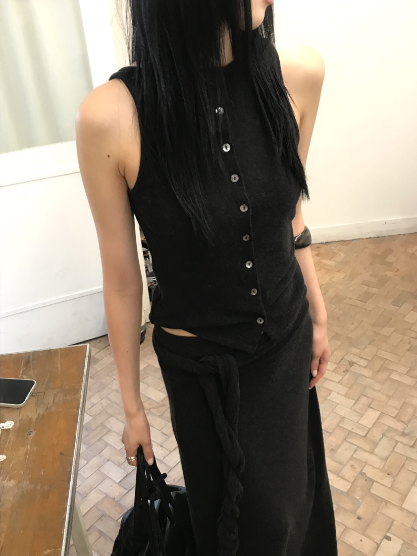 OVERK東大門實拍女裝新款熱賣推薦真品吊帶背心安哥拉兩面穿OVERK吊帶/背心