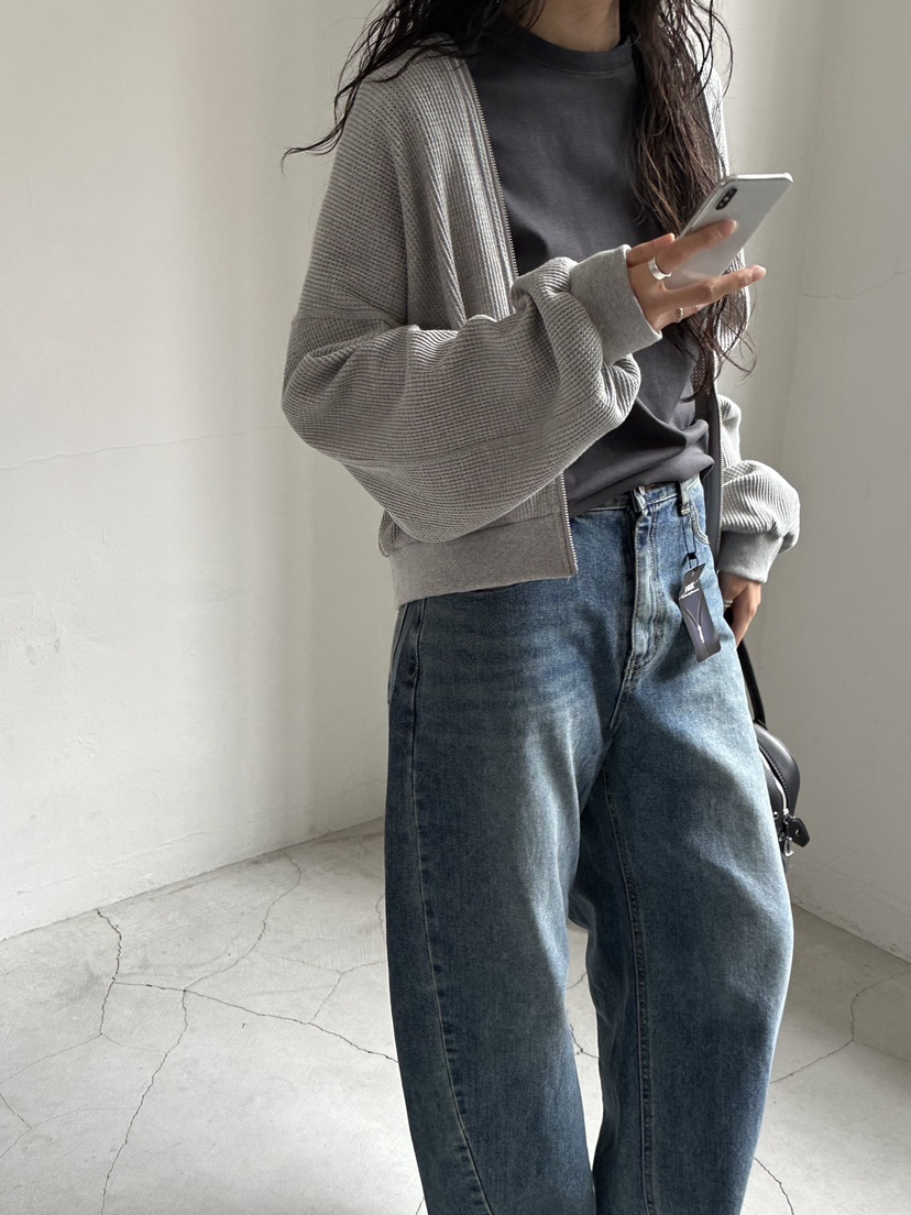 LE VASE韓國代購女士新款時尚真品休閑人氣熱賣推薦衛衣LE VASE衛衣圖色2