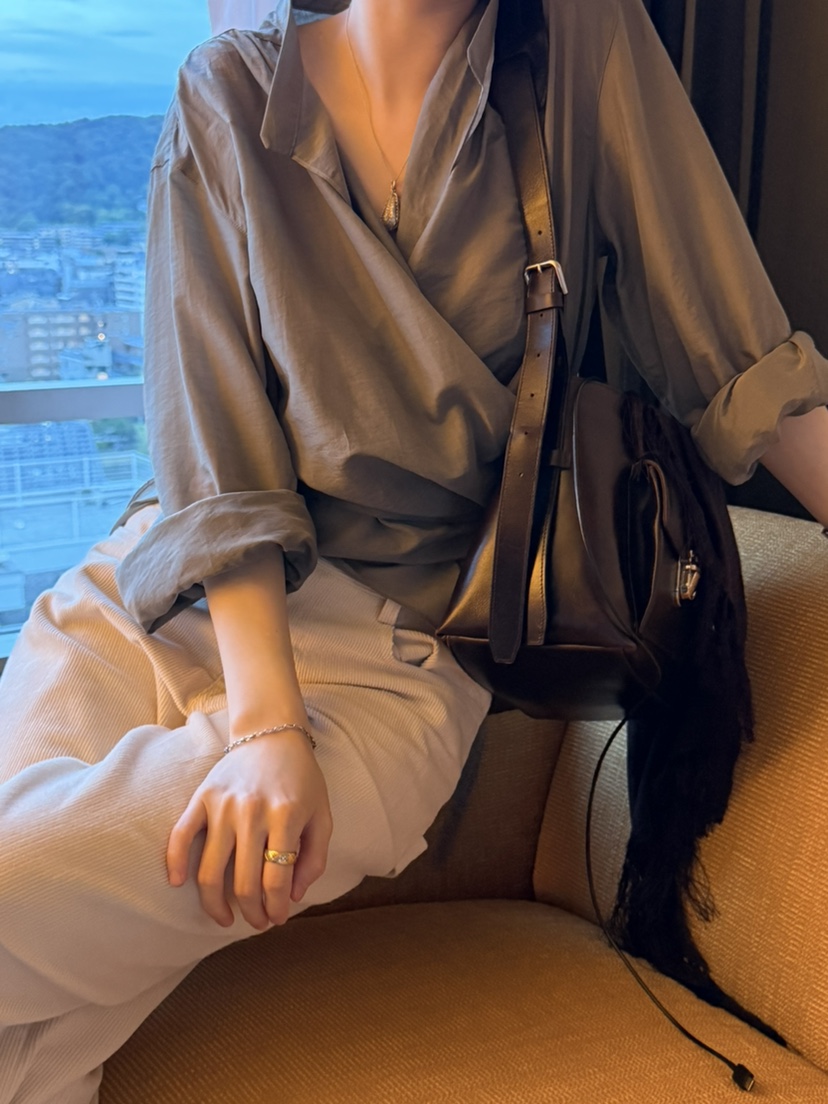 PERMISSION韓國直郵女裝新品真品時尚人氣熱賣襯衫蕾絲衫PERMISSION襯衫/蕾絲衫