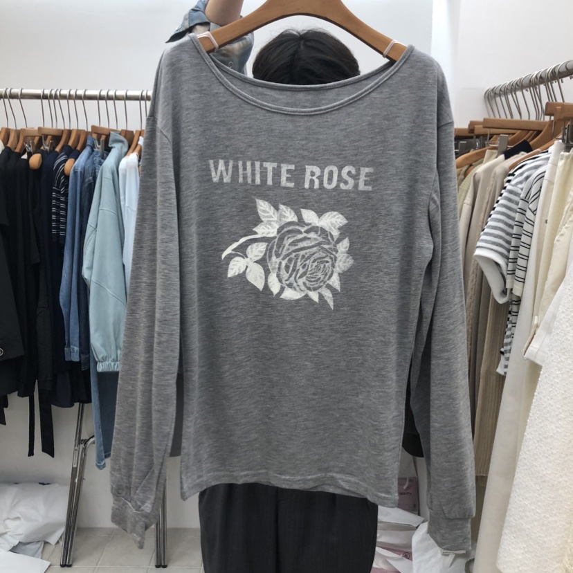 DRESS ROOM東大門代購女裝新款時尚人氣長袖T恤花朵船領DRESS ROOM長袖T恤圖色1