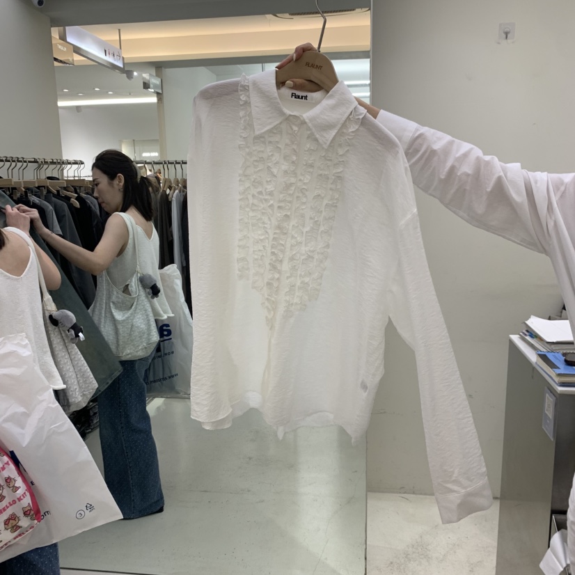 FLAUNT韓國直郵女裝新款熱賣時尚休閑推薦襯衫蕾絲衫褶皺FLAUNT襯衫/蕾絲衫圖色1
