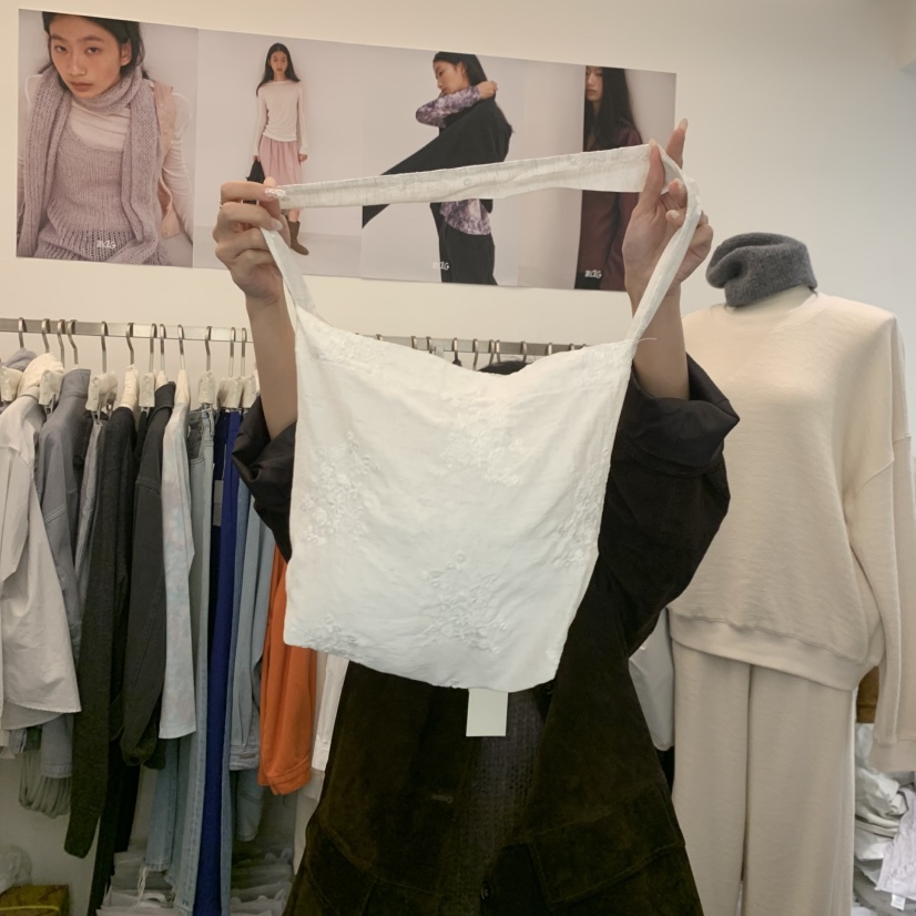 MAG東大門直郵女士新品真品時尚推薦休閑人氣單肩斜跨包花朵SALONDEMAG單肩/斜跨包圖色1