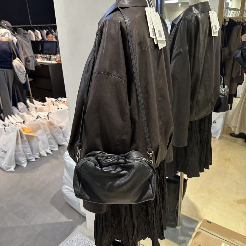 KOIVUE東大門代購女士新品熱賣時尚真品人氣休閑單肩斜跨包KOIVUE單肩/斜跨包圖色2黑色
