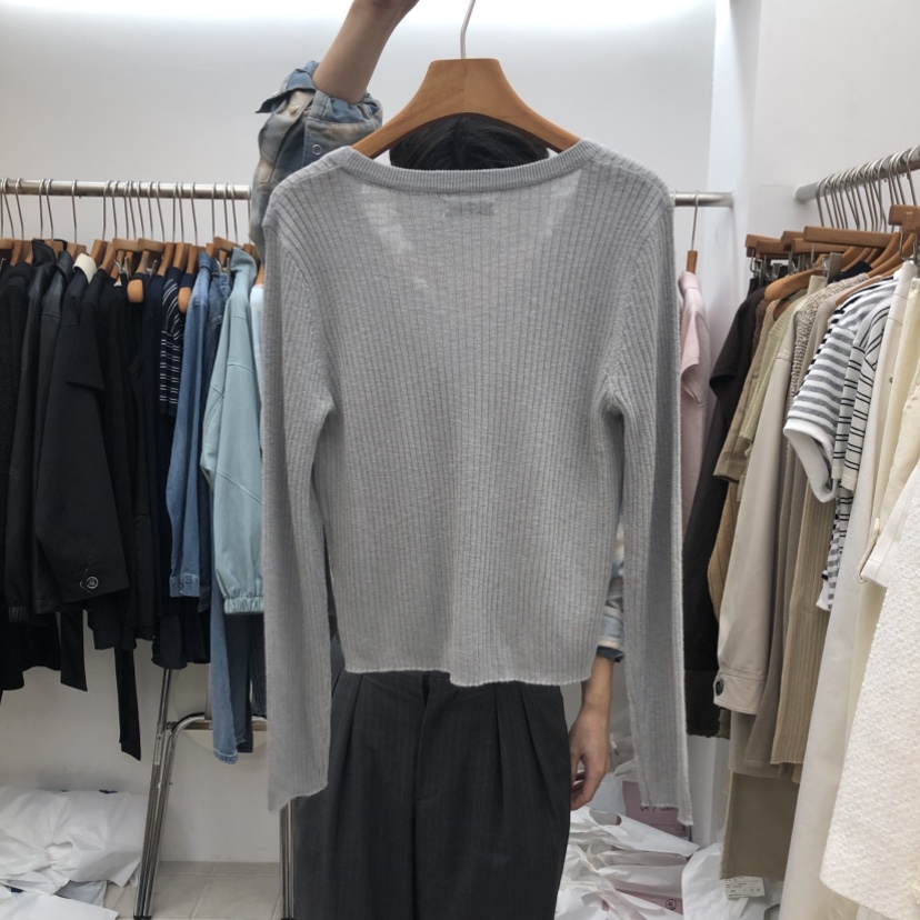 DRESS ROOM韓國直郵女裝新款推薦休閑人氣長袖T恤V領開衫DRESS ROOM長袖T恤