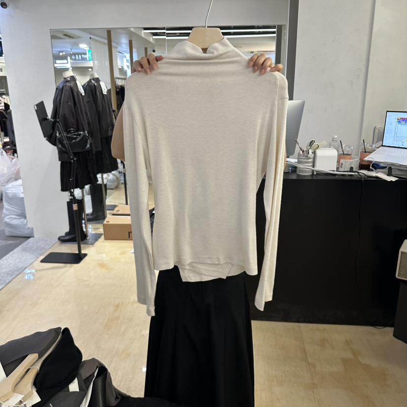 KOIVUE東大門實拍女士新品熱賣休閑人氣推薦真品時尚長袖T恤KOIVUE長袖T恤