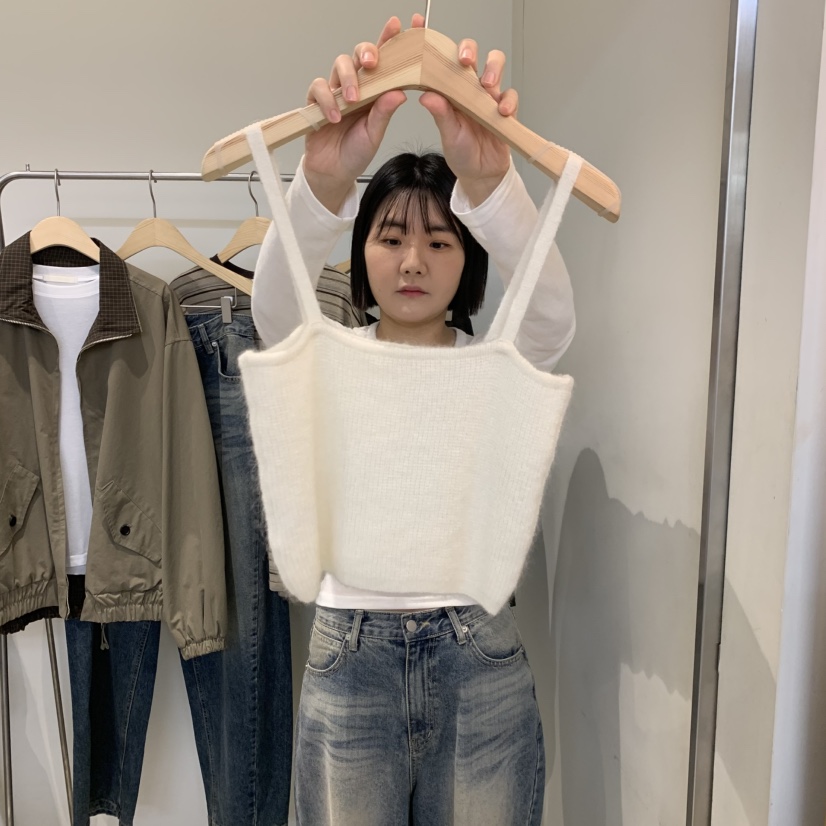 OUTRENE東大門直郵女裝新品熱賣休閑推薦吊帶背心不含內搭OUTRENE吊帶/背心