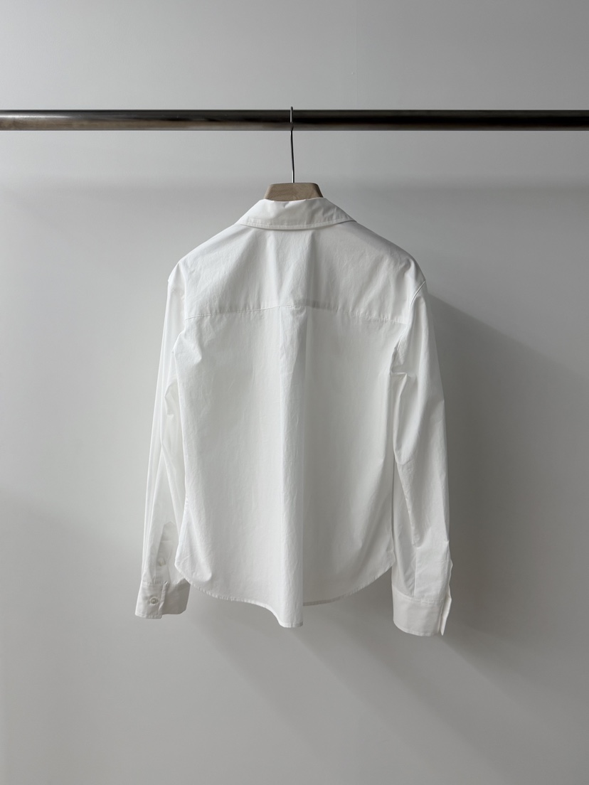 AND THE韓國直郵女士新品真品時尚休閑人氣熱賣襯衫蕾絲衫AND THE襯衫/蕾絲衫