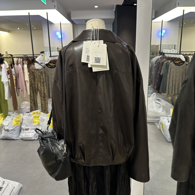 KOIVUE東大門直郵女裝新品推薦真品時尚休閑熱賣人氣夾克KOIVUE夾克