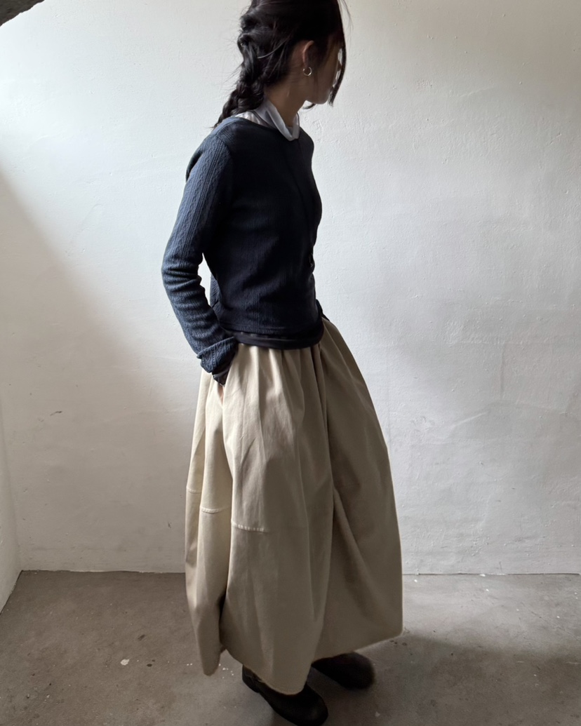 HOWDY/FACT THE NERD東大門直郵女士新品熱賣人氣長裙HOWDY/FACT THE NERD長裙
