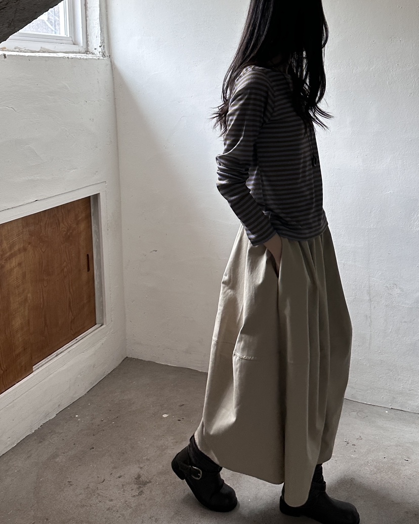 HOWDY/FACT THE NERD東大門直郵女士新品熱賣人氣長裙HOWDY/FACT THE NERD長裙