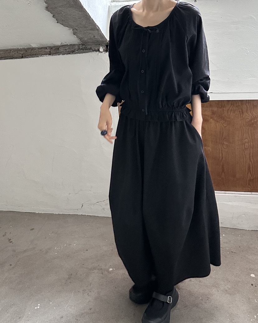 HOWDY/FACT THE NERD東大門直郵女士新品熱賣人氣長裙HOWDY/FACT THE NERD長裙
