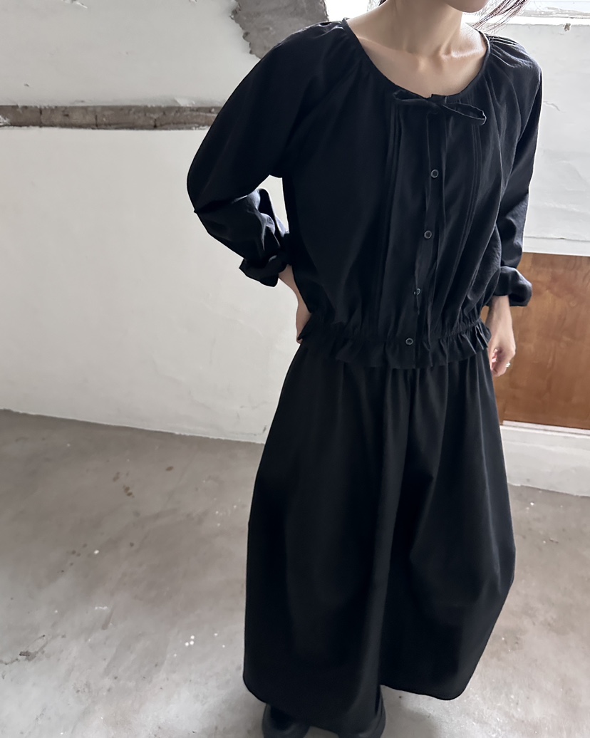 HOWDY/FACT THE NERD東大門直郵女士新品熱賣人氣長裙HOWDY/FACT THE NERD長裙