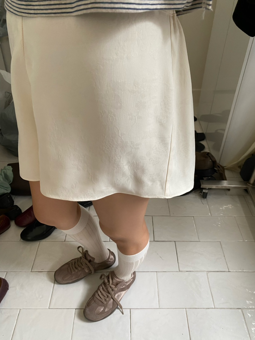 OUPPT韓國代購女裝新品真品時尚熱賣推薦人氣休閑短褲提花緞OUPPT短褲