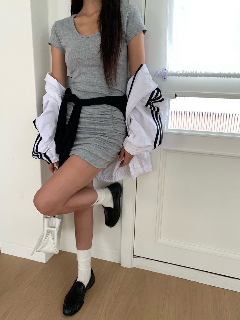 REVE CITE-L韓國代購女士新款人氣時尚真品連衣裙U領褶皺REVE CITE-L連衣裙圖色3