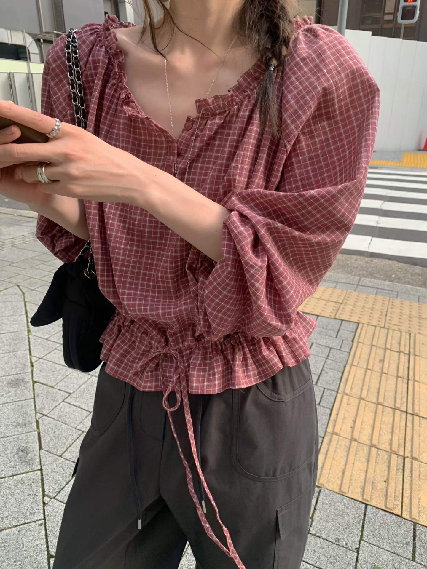 MELLOUNGE-멜라운지-T韓國代購女士新款熱賣襯衫蕾絲衫MELLOUNGE-2件起襯衫/蕾絲衫
