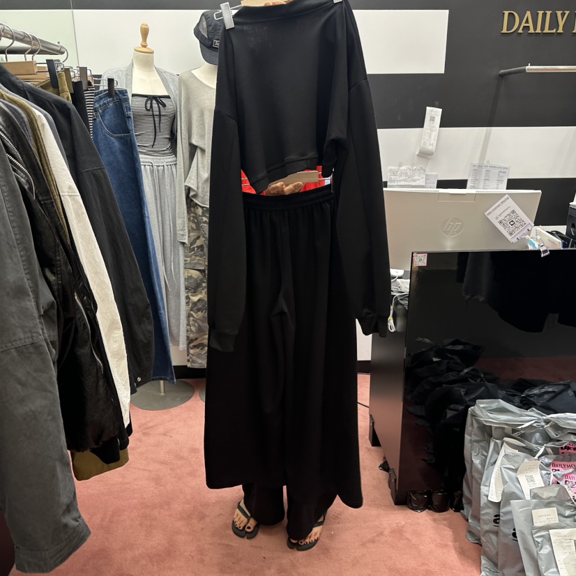 DAILY MOMENT東大門直郵女裝新品真品人氣推薦套裝不含內搭DAILY MOMENT套裝