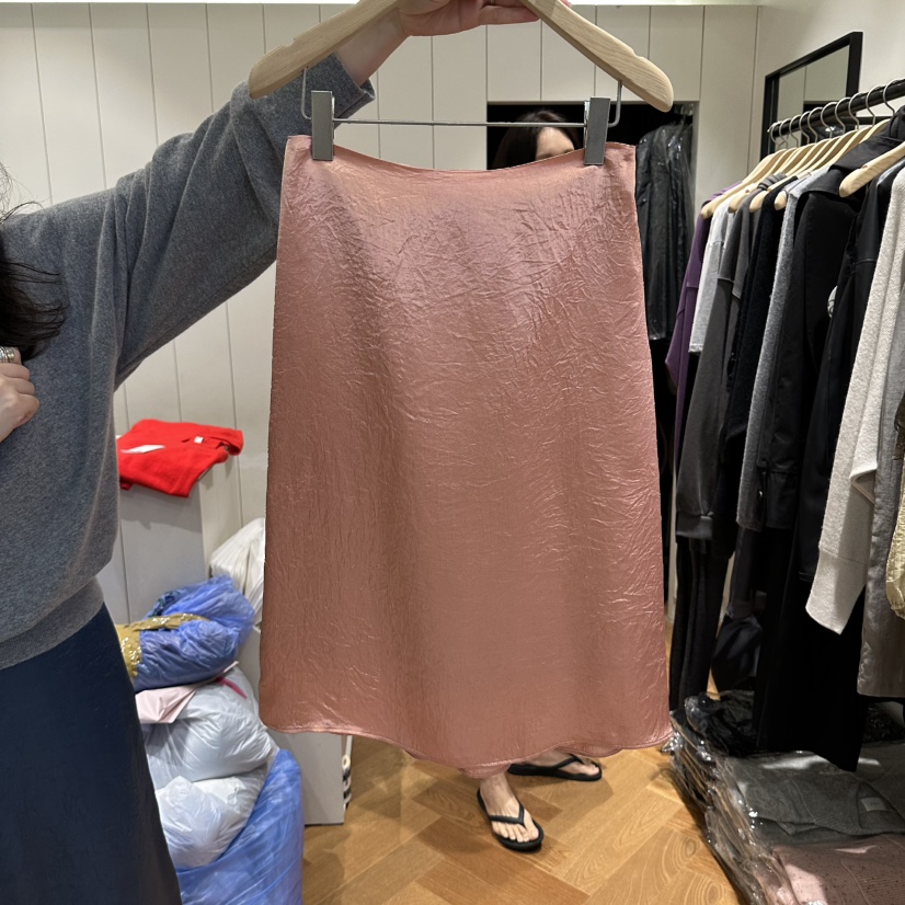 ARC韓國直郵女士新品時尚人氣休閑真品推薦半身裙中短裙緞arc en ciel半身裙/中短裙圖色1