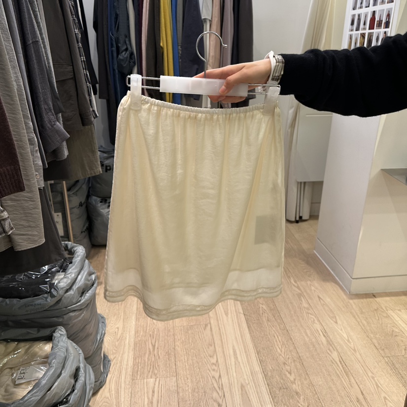 REIRAI韓國代購女裝新品休閑熱賣推薦人氣真品半身裙中短裙Reirai半身裙/中短裙
