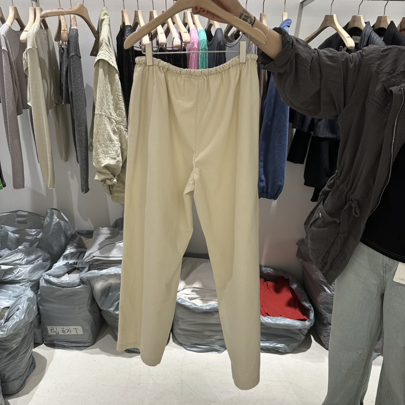 CONNAUGHT/DAILYJUD東大門實拍女裝新品人氣推薦休閑褲圍巾CONNAUGHT/DAILYJUD休閑褲