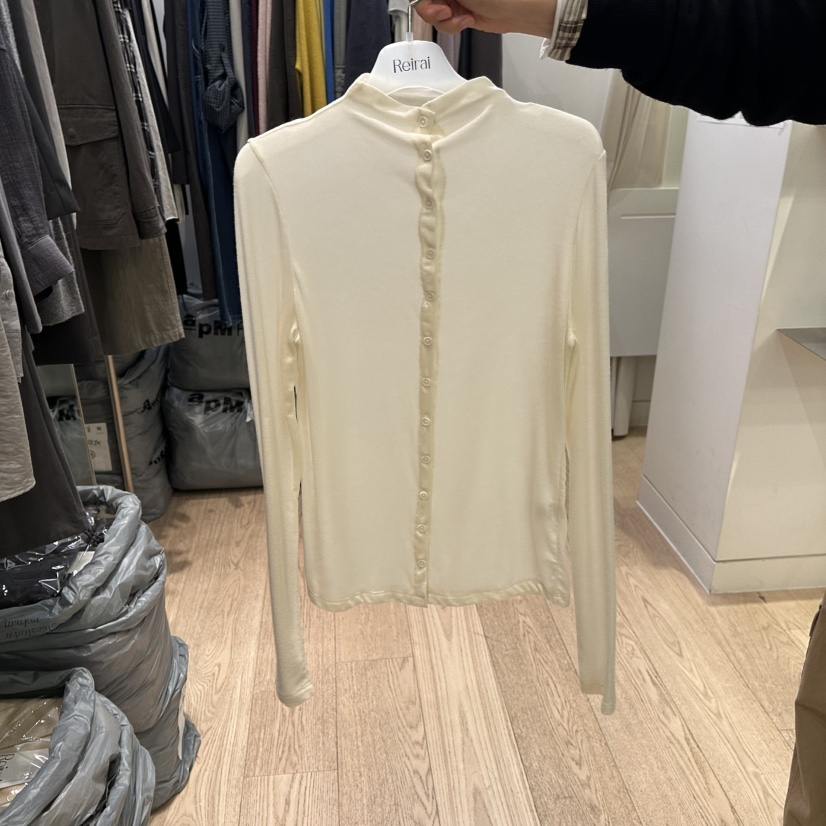 REIRAI東大門實拍女裝新款真品時尚人氣熱賣長袖T恤半領開衫Reirai長袖T恤圖色1