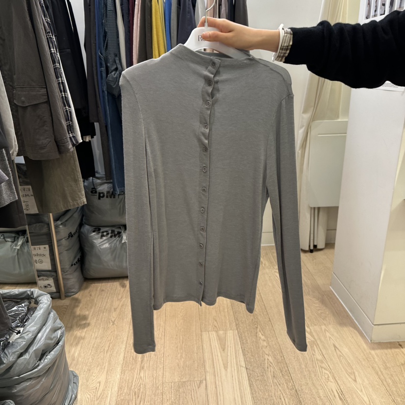 REIRAI東大門實拍女裝新款真品時尚人氣熱賣長袖T恤半領開衫Reirai長袖T恤圖色5