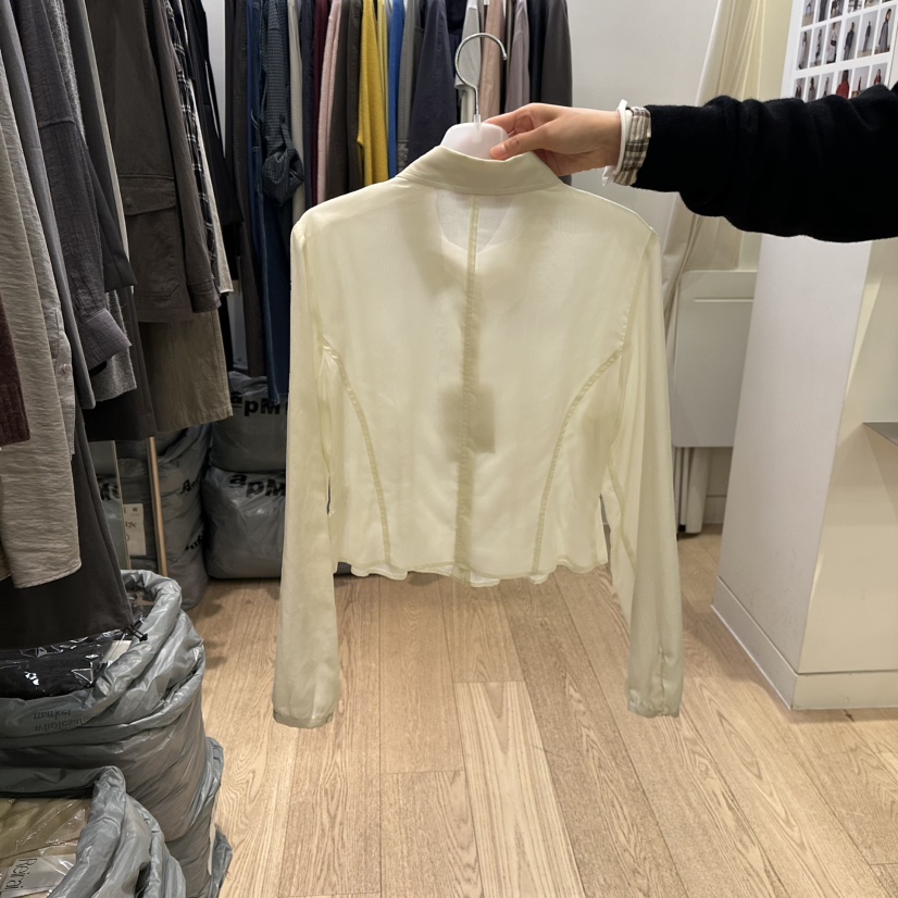 REIRAI東大門實拍女裝新品真品人氣時尚推薦襯衫蕾絲衫褶裥Reirai襯衫/蕾絲衫