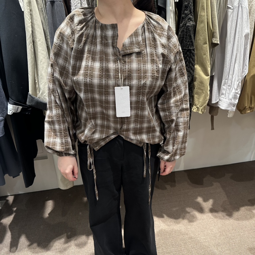 OVERTAKE韓國代購女裝新品推薦人氣真品時尚襯衫蕾絲衫兔子OVERTAKE襯衫/蕾絲衫圖色2