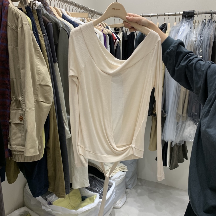 FRE東大門實拍女裝新款真品人氣熱賣時尚推薦休閑長袖T恤FRE SEOUL長袖T恤圖色3