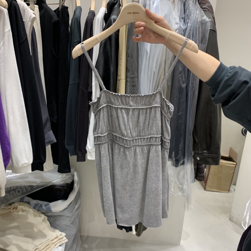 FRE韓國直郵女士新款推薦人氣熱賣休閑時尚吊帶背心褶皺無袖FRE SEOUL吊帶/背心圖色3