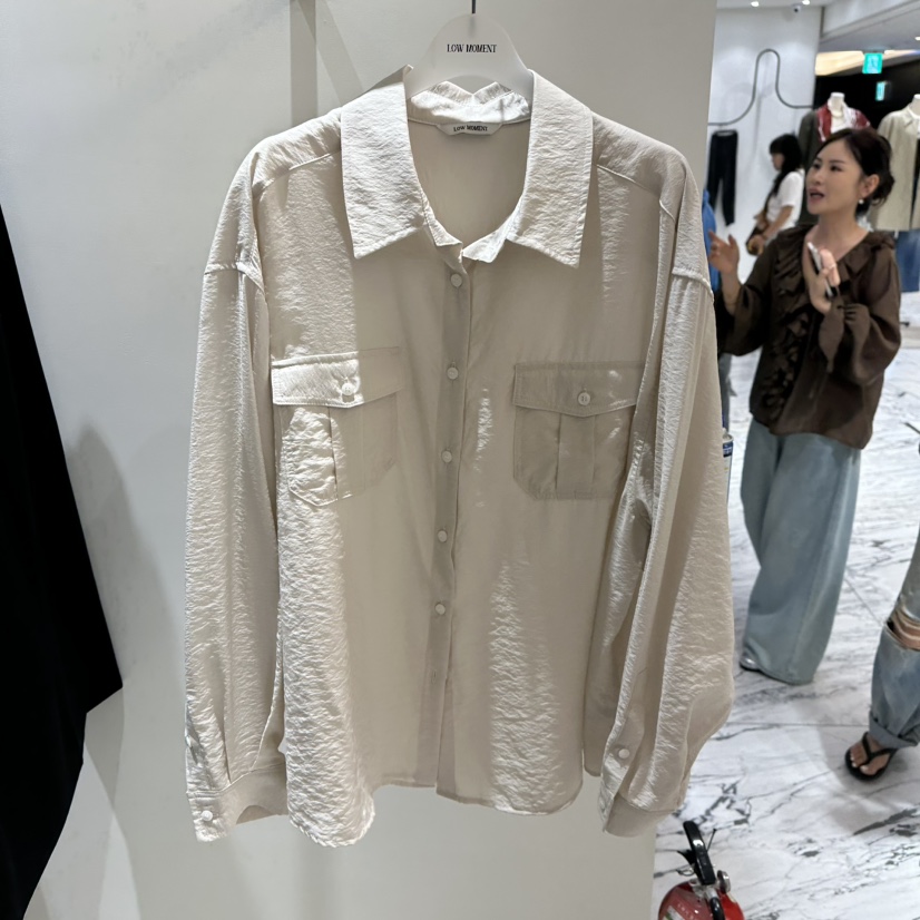 LOW MOMENT韓國代購女士新款真品休閑熱賣人氣襯衫蕾絲衫LOW MOMENT襯衫/蕾絲衫圖色1