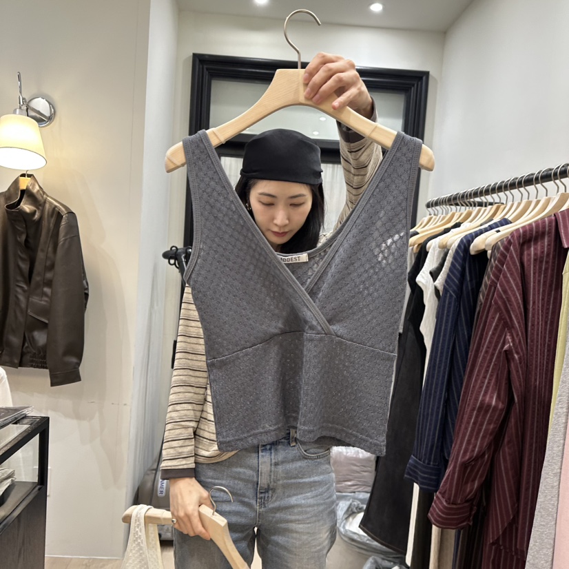 NOTTINGHAM/AVECNOUS/MODEST東大門直郵女士新款人氣吊帶背心不含內搭無袖NOTTINGHAM/AVECNOUS/MODEST吊帶/背心圖色2