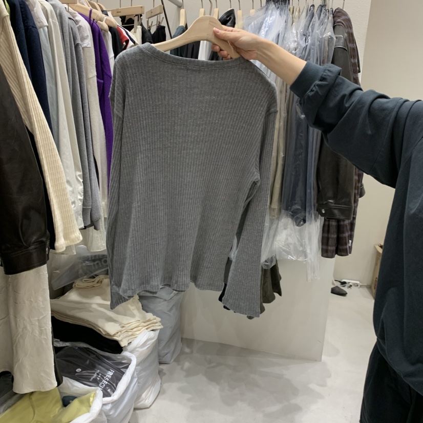 FRE東大門實拍女士新款人氣真品休閑熱賣時尚推薦長袖T恤FRE SEOUL長袖T恤
